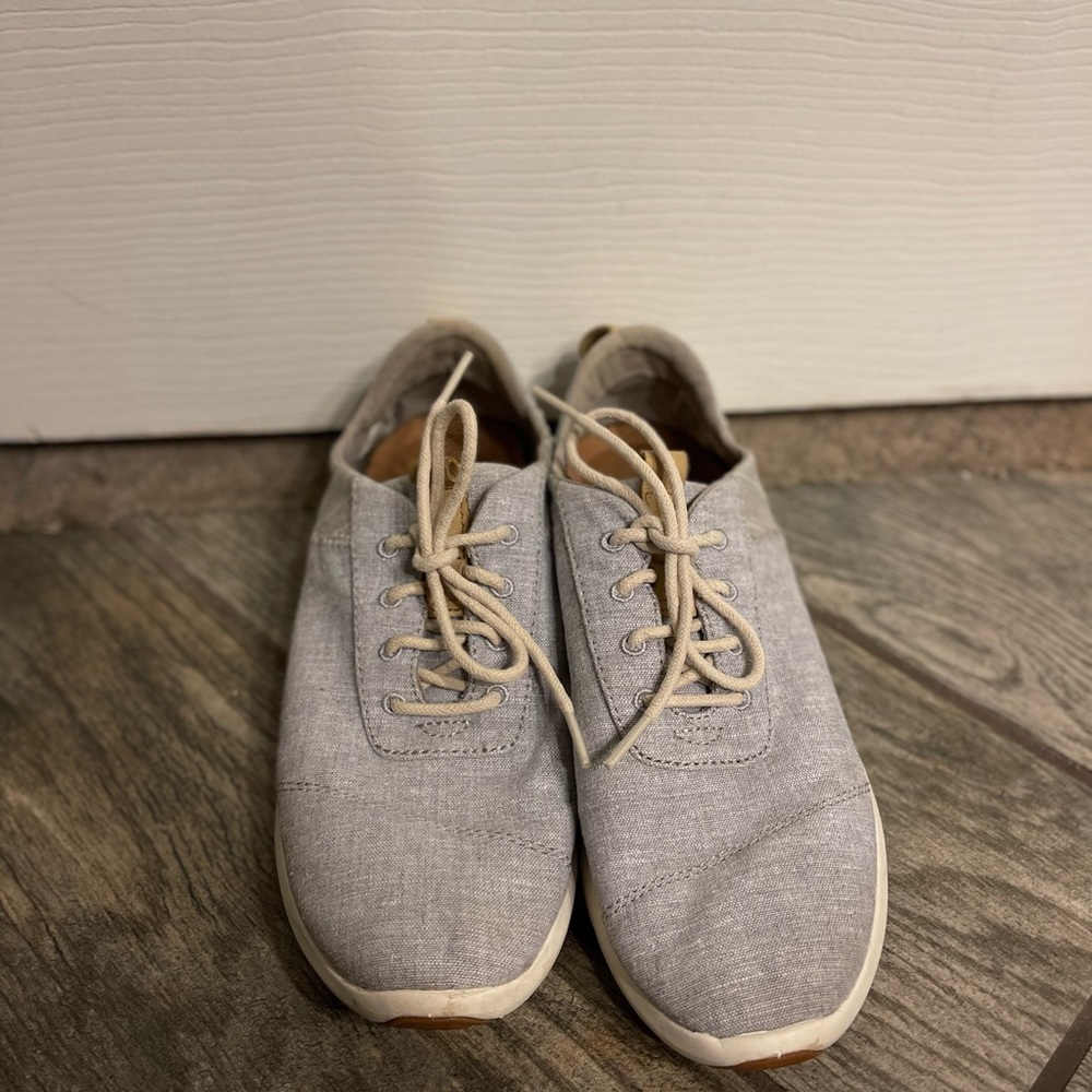 SALE ✨ Any 2 Items, 20% Off ✨ Toms || Cabrillo Canvas Lace Up Sneakers
